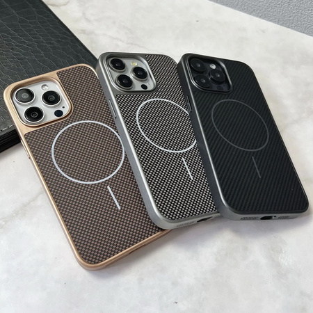 Etui D-Pro Brick Carbon TPU MagSafe Case obudowa magnetyczna matowa do Apple iPhone 13 Pro (Desert Gold / Złoty)