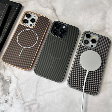 Etui D-Pro Brick Carbon TPU MagSafe Case obudowa magnetyczna matowa do Apple iPhone 14 Pro (Desert Gold / Złoty)